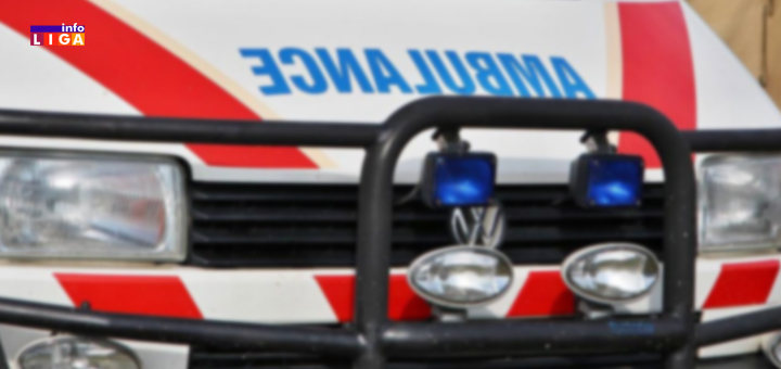 IL-Ambulanta-hitna-pomoc- Ivanjičanin zadobio teške telesne povrede nakon prevrtanja traktora