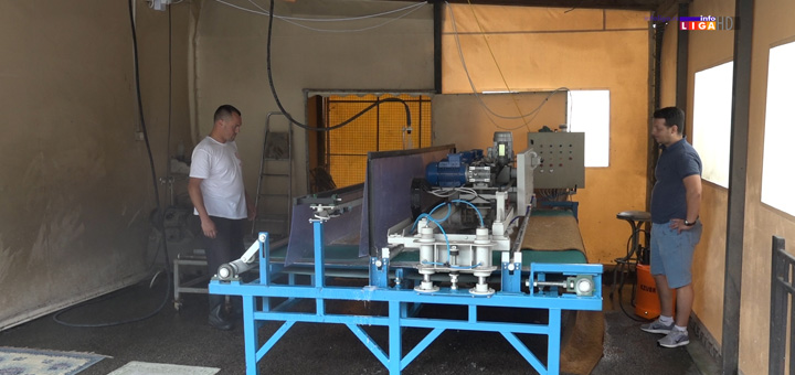 il-masina Ivanjičani konstruisali robot mašinu za pranje tepiha (VIDEO)