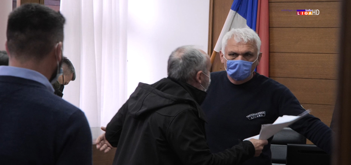 IL-Odlozeno-sudjenje-u-ivanjickom-sudu- Incident u sudu u Ivanjici zbog odlaganja ročišta (VIDEO)