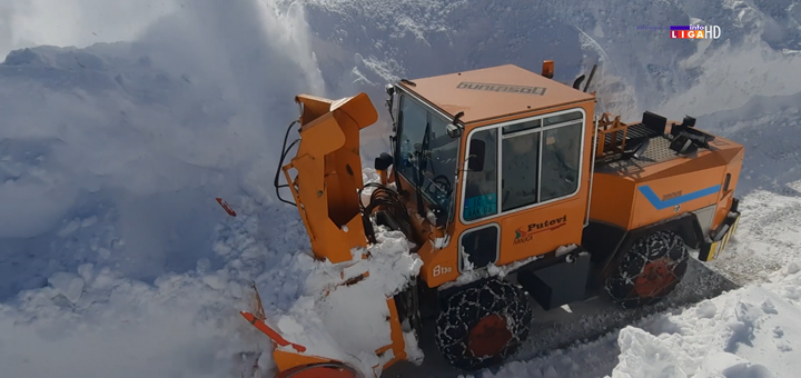 IL-Ciscenje-snega-mart-2 Sedam dana traje danonoćna borba sa metarskim smetovima radnika ivanjičkog preduzeća "Putevi" (VIDEO)