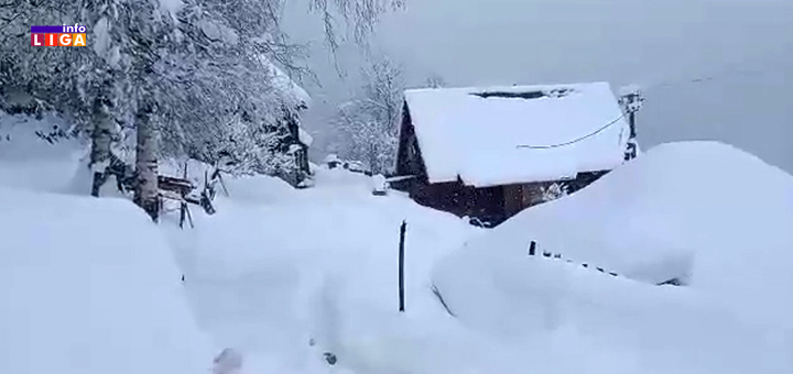 IL-Medovine-sneg- Ivanjica: Zima u sred proleća - tokom noći na planinama palo pola metra novog snega (VIDEO)