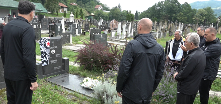 IL-delegacija-partizana- Ivanjica - Delegacija Partizana posetila grob legende Vladice Kovačevića (VIDEO)