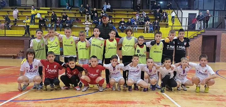 IL-cicibani- Uspešno realizovan novogodišnji humanitarni turnir u malom fudbalu