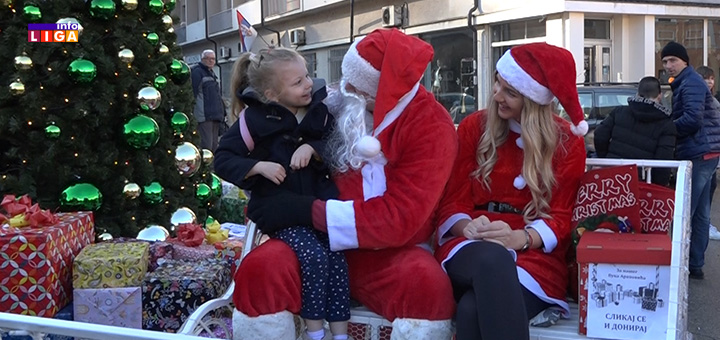 IL-Humanitarni-bazar- Ivanjica - Božićni bazar u znaku dečijih osmeha i humanosti (VIDEO)