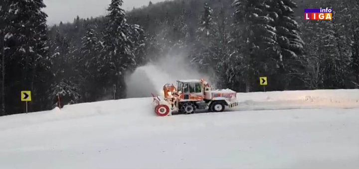 IL-Ciscenje-puteva Noćas opet zavejani automobili - Mašine za čišćenje snega ne mogu da prođu, upozorenja uzaludna