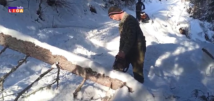 IL-Sneg-u-Salevicima-pomoc- Dva dana se probijali kroz metarske smetove da Tomislavu dostave neophodne lekove (VIDEO)