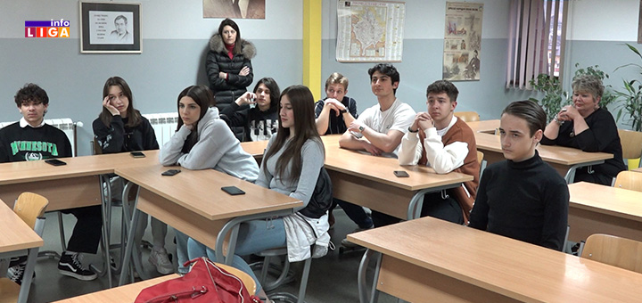 il-milinko-kusic1 Tinejdžeri iz Italije, Turske i Tajlanda oduševljeni Ivanjicom (VIDEO)