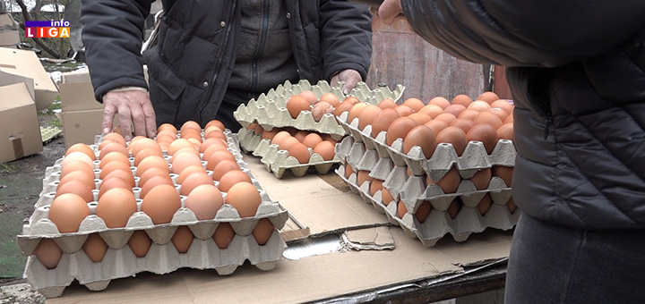 il-pijaca Ivanjička pijaca: "Ne prodajem bela jaja, jer znam odakle dolaze" (VIDEO)