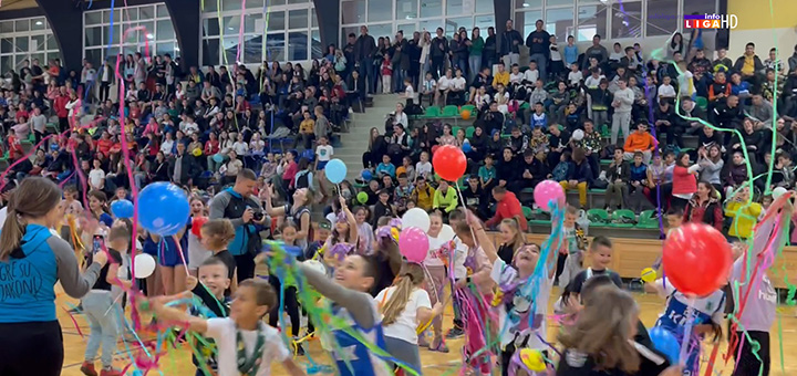 il-sportske-igre Karavan radosti i prijateljstva ''Dunav osiguranje - Sportske igre mladih'' stigao u Arilje (VIDEO)