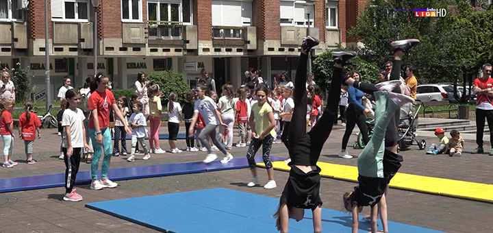 il-gimnasticarke Stotinu mladih gimnastičara pokazalo svoj talenat na trgu u Ivanjici (VIDEO)