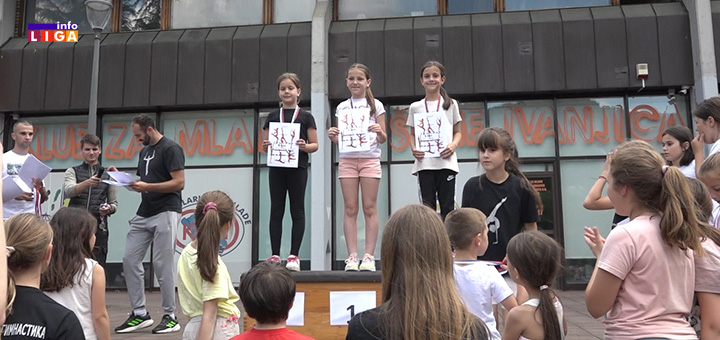 il-nikolina Stotinu mladih gimnastičara pokazalo svoj talenat na trgu u Ivanjici (VIDEO)