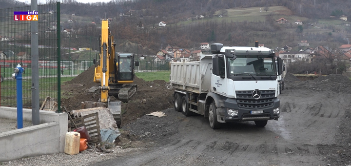 IL-Izgradnja-centra-multifunkcionalni-Jelica-polje- Počela izgradnja multifunkcionalnih terena u Ivanjici (VIDEO)