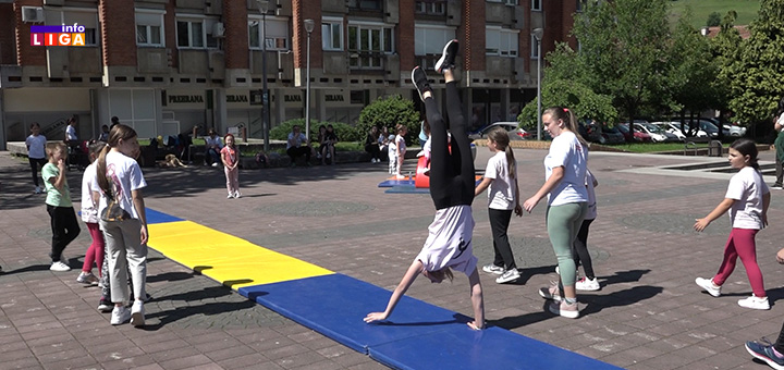 il-gimnastika2 Preko dvesta mladih gimnastičara iz Ivanjice pokazalo svoja umeća (VIDEO)