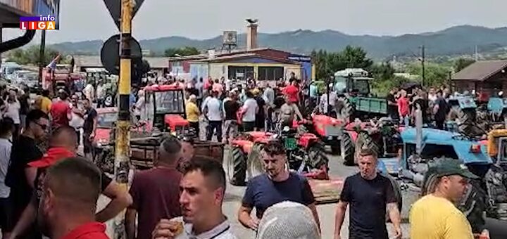 IL-Bloakda-malinari Nezadovoljni malinari blokirali petlju u Požegi (VIDEO)