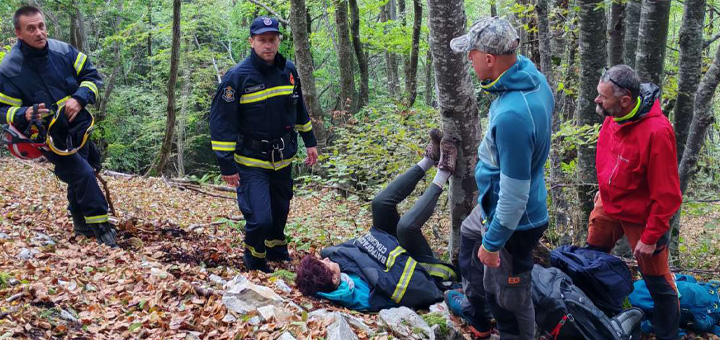 IL-Nezgoda-Mucanj-1 Mađarica pala niz liticu planine Mučanj kod Ivanjice (FOTO)