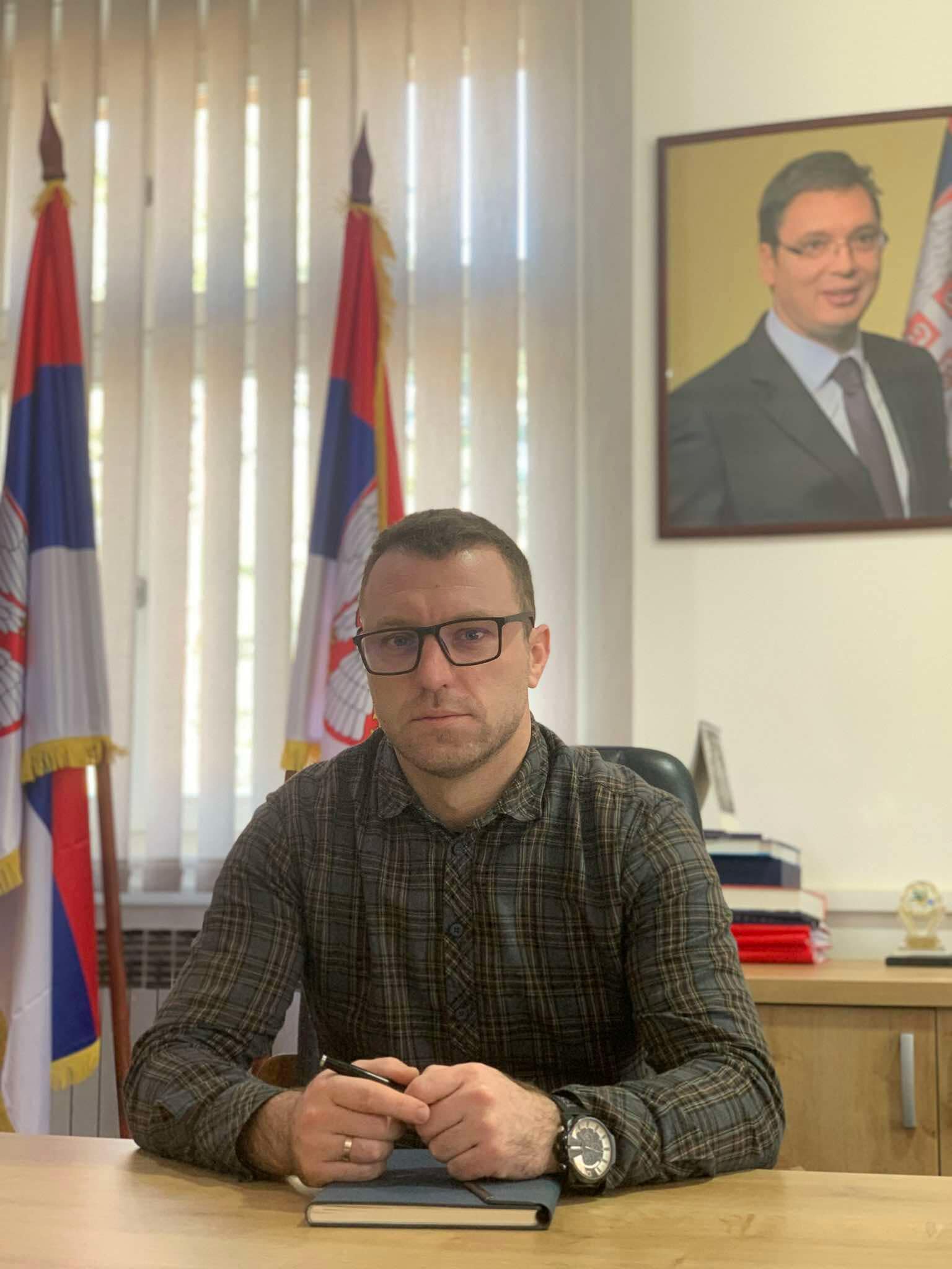 IL-Aleksandar-Mitrovic-predsednik-opstine-Ivanjica Predsednik opštine Ivanjica Aleksandar Mitović čestitao je sugrađanima novogodišnje i božićne praznike (VIDEO)