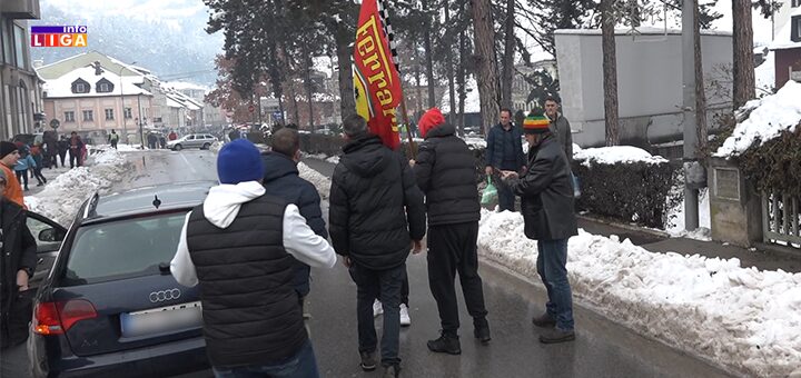 IL-Incidewnti-na-protestu-u-Ivanjici Današnji protest "Zastani Srbijo" u Ivanjici obeležio je incident (VIDEO)