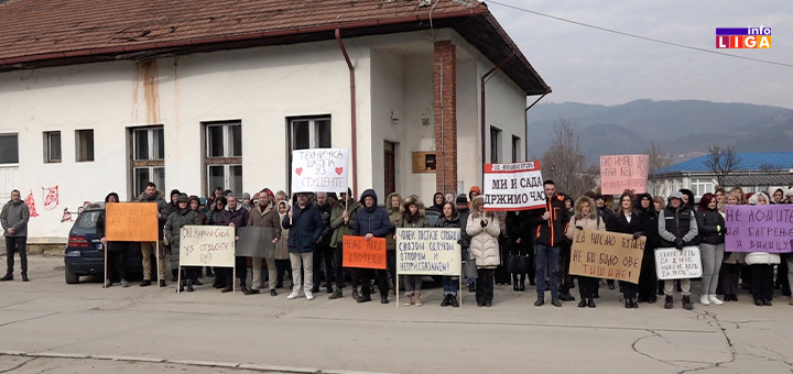 IL-dom-zdravlja-protest2 Petnaest minuta tišine u Domu zdravlja Ivanjica (VIDEO)