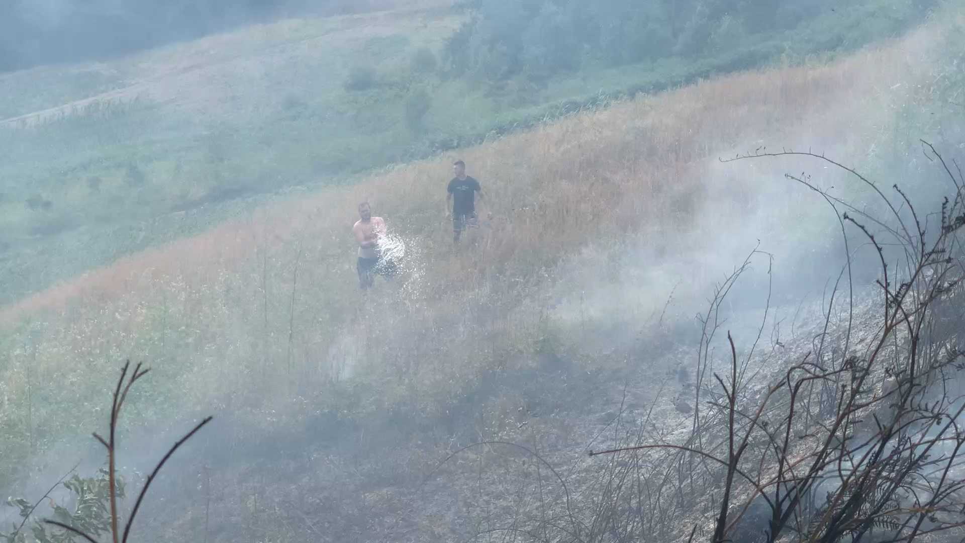 IL-Pozar-Gradina-2 Požar ispod Gradine zahvatio šumu, voćnjake i nekoliko kuća (VIDEO)