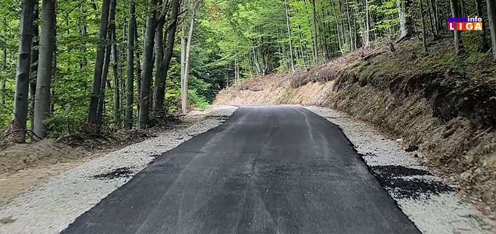 IL-Asfaltiranje-Sarenik-Jagodnica Novi asfalt u Šareniku: put prema Jagodnici dobio moderan izgled (VIDEO)