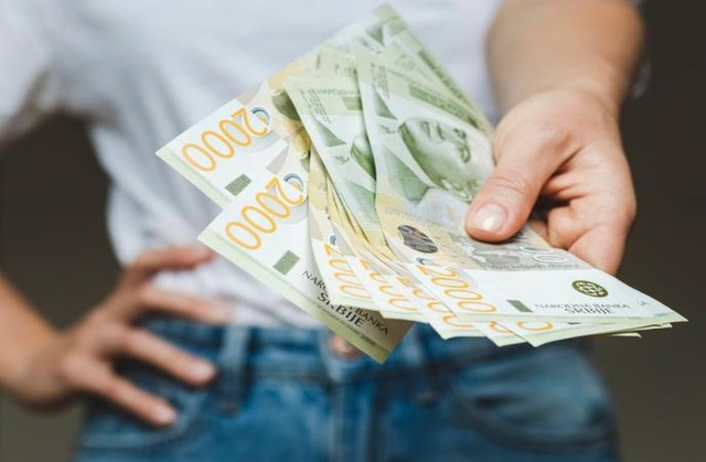 Akvizicija-vizual SAMO ZA PUNOLETNE GRAĐANE - OVDE PREUZMI ČAK 26.000 DINARA!