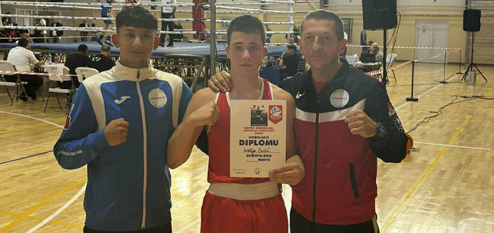 IL-Boks-takmicenje Valentino Fetahi osvojio zlatnu medalju u prvom zvaničnom meču