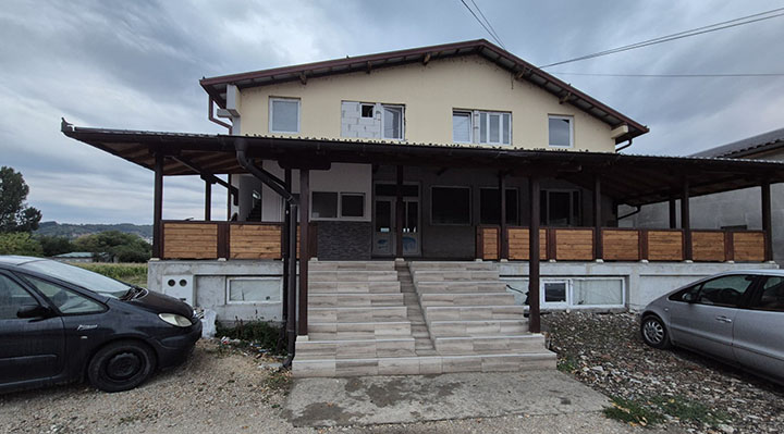 Arilje-1 Izdaje se poslovni prostor u Arilju — idealan za magacin, skladište ili malu proizvodnju