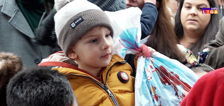 IL-Detinjici-Radaljevo-crkva Praznik Detinjci obeležen radošću i dečjim osmesima u porti crkve u Radaljevu (VIDEO)