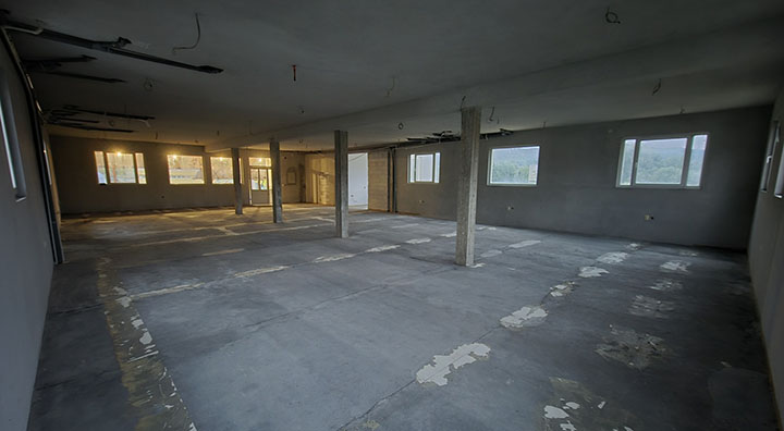 arilje-3 Izdaje se poslovni prostor u Arilju — idealan za magacin, skladište ili malu proizvodnju