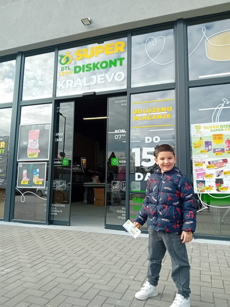 20260129_101833-767x1024 Ivanjica - Veliko otvaranje Leon Super diskonta: na poklon televizor, bicikl i vaučeri za kupce