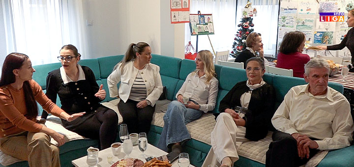 IL-Drina-slikarka3 Biser iz Ivanjice: Šestogodišnja Drina Jovanović i svet koji nastaje iz mašte (VIDEO)